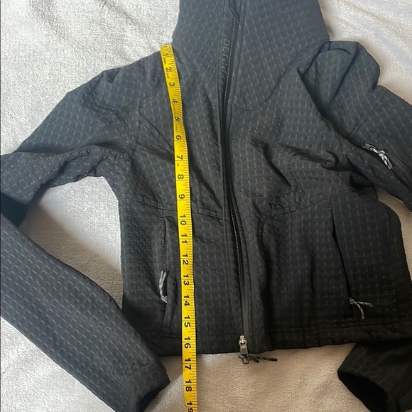 Lululemon Athletica Black Water-Repellant Hiking Athletic Jacket - Picture 9 of 12